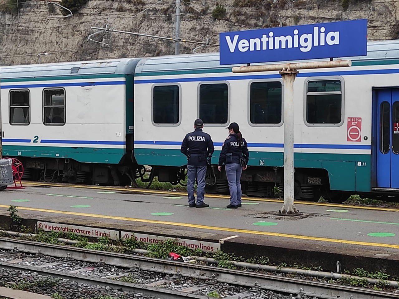 Arrestato un uomo per rapina alla stazione di Ventimiglia