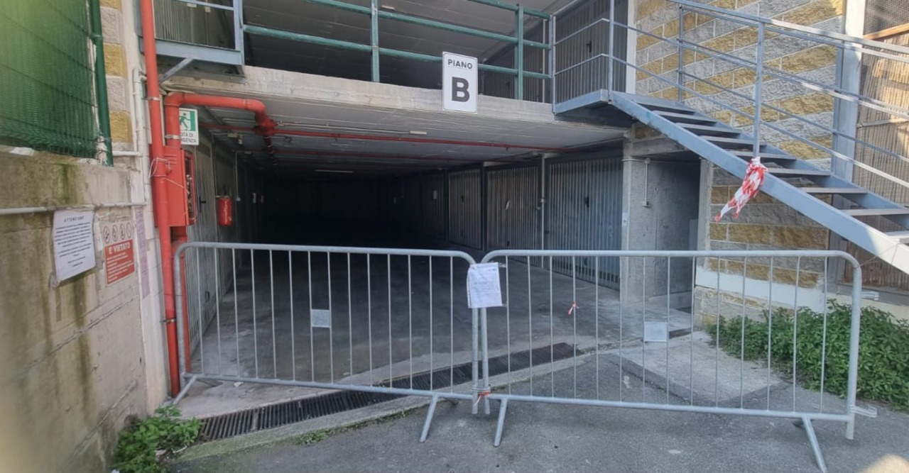 Chiusura del parcheggio Autoborgo per problemi di sicurezza