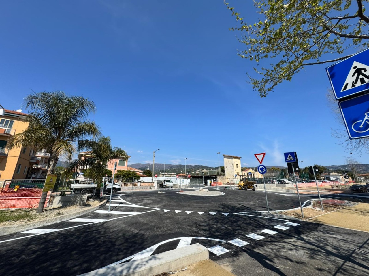 Diano Marina: inaugurata la nuova rotonda tra via Purgatorio e via Lucus Bormani