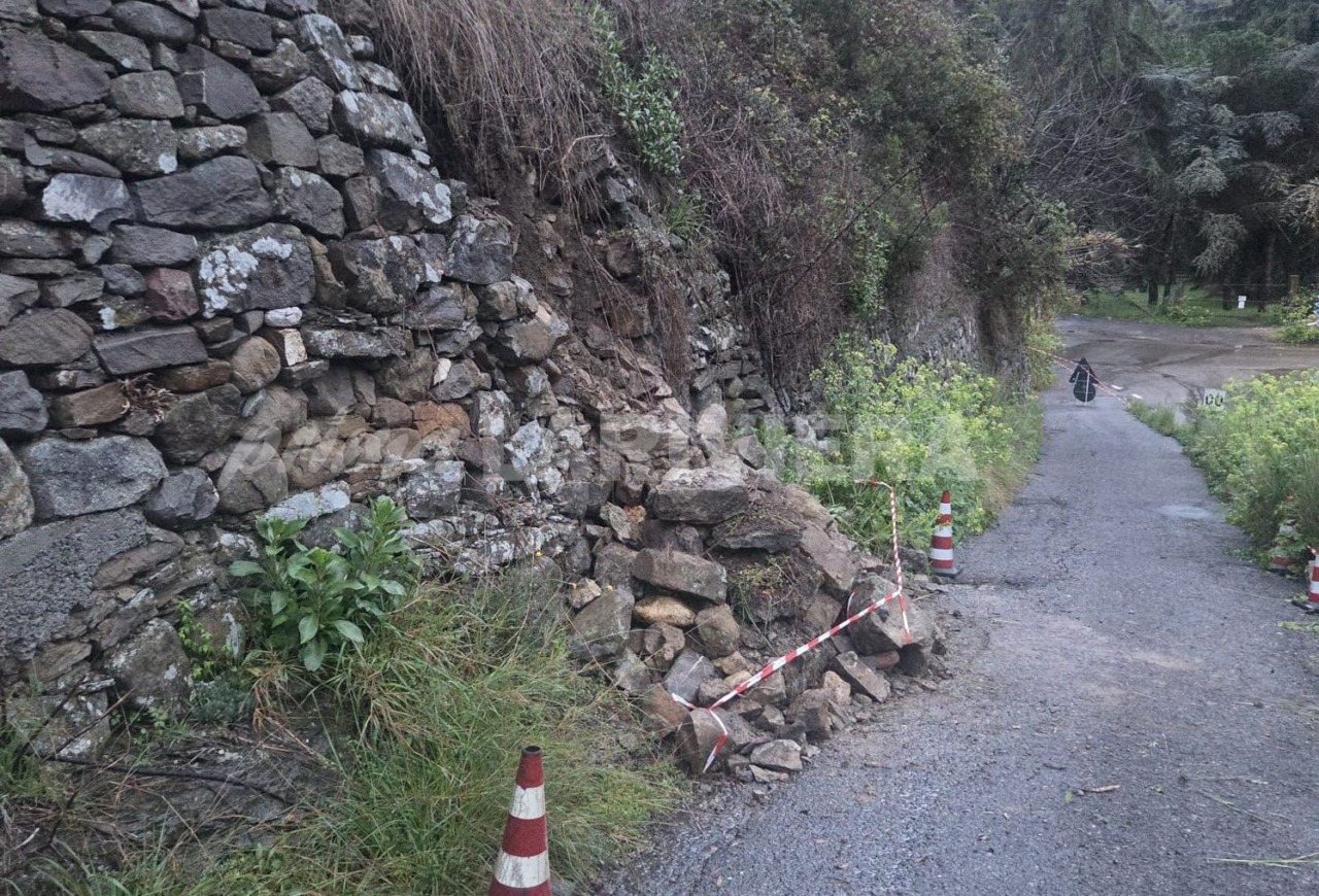 Frane nel comprensorio di Ventimiglia, abitazioni isolate ma transito riattivato
