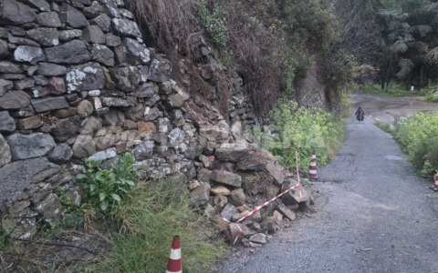 Frane nel comprensorio di Ventimiglia, abitazioni isolate ma transito riattivato