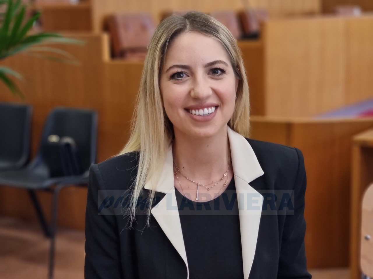 L’assessore Calcopietro si dimette dopo insulti agli elettori del “No”