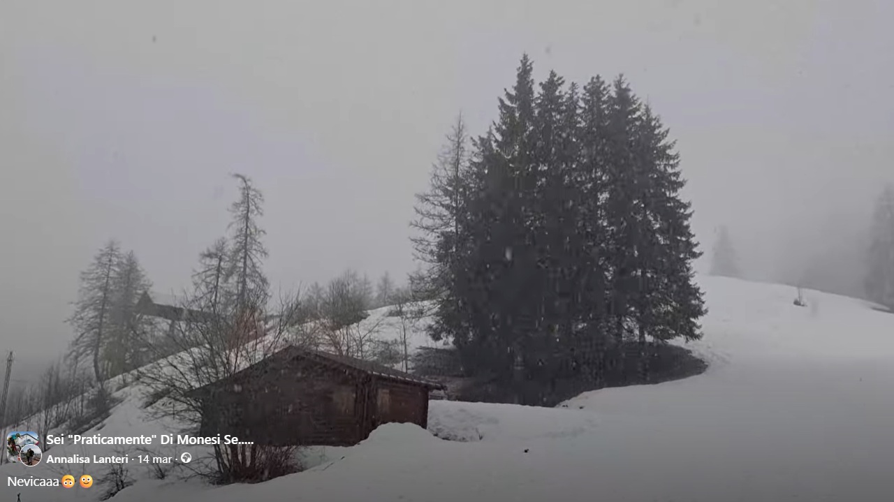 Monesi si tinge di bianco: grande nevicata sorprende i residenti