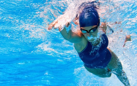 Nuoto: la Rari Nantes conquista tre medaglie nelle staffette