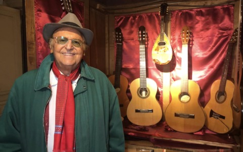 Renzo Arbore, Raiz, Enzo Gragnaniello e Luciano Chirico premiati al Casinò di Sanremo