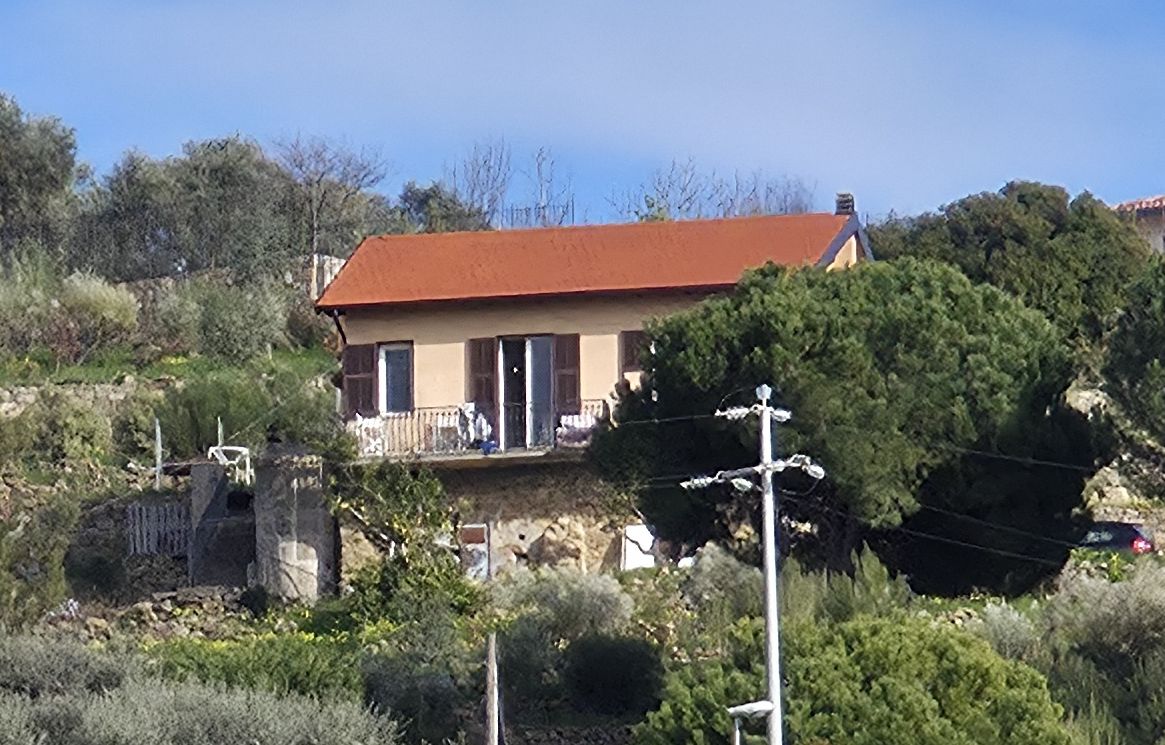 Sopralluogo dei Ris nella casa di Beatrice: sequestrati due paia di scarpe