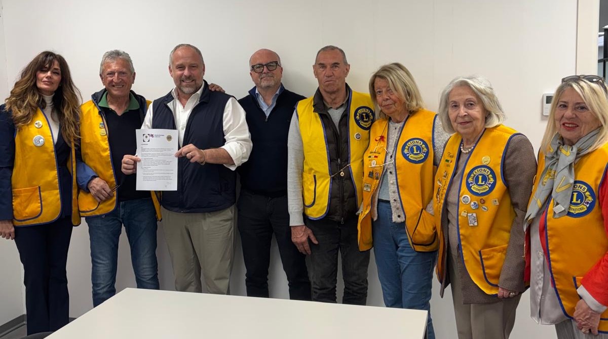 Amaie e Lions Club uniscono le forze per il riciclo dei cellulari