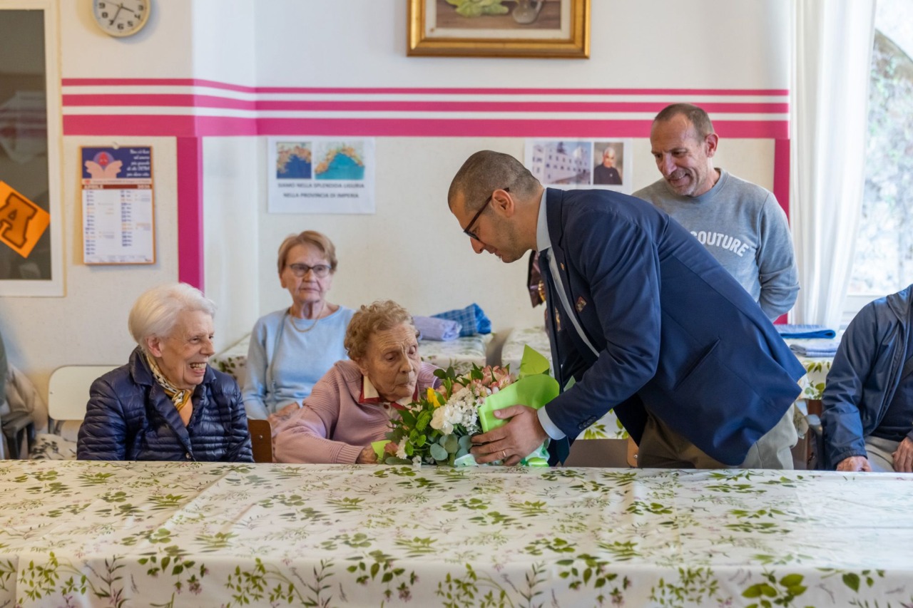 Angela Crespi compie 102 anni: un traguardo da celebrare