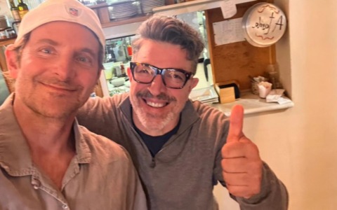 Bradley Cooper avvistato all’Hostaria di Marco Conte a Calata Cuneo