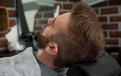 Chiusura di quattro barberie abusive a Ventimiglia