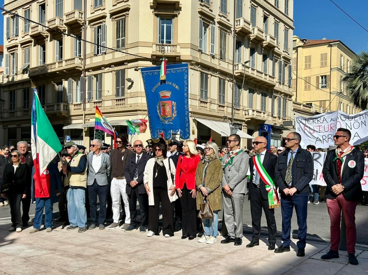 Controversie sul 25 Aprile: le associazioni d’arma contro Papavero Rosso