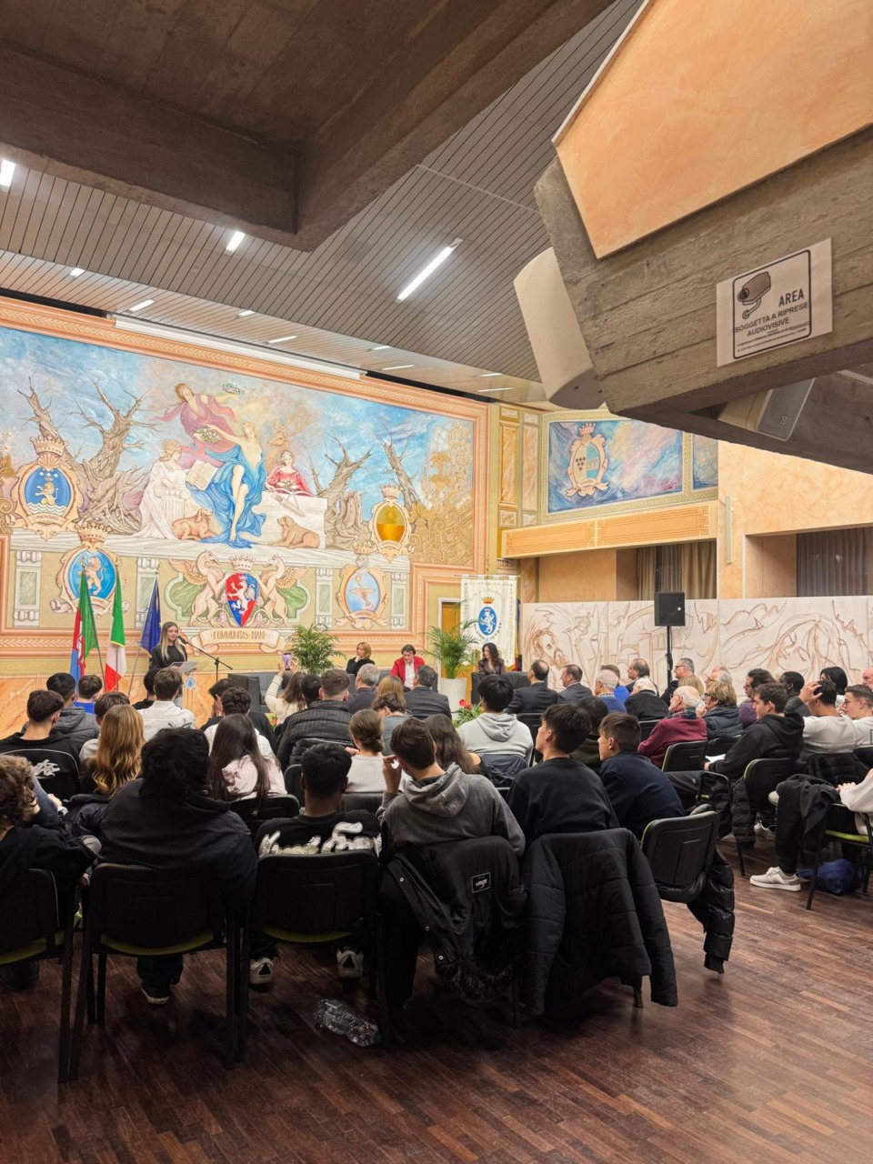 Dibattito su scienza e società al Venerdì della Conoscenza di Diano Marina