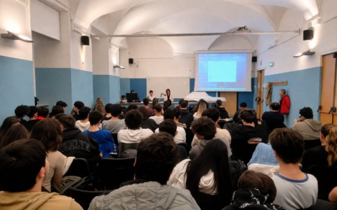 Donne, partigiani e memoria: al Colombo si celebra la Resistenza