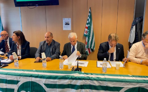 Il convegno CISL analizza il trasporto pubblico locale e la crisi di Riviera Trasporti