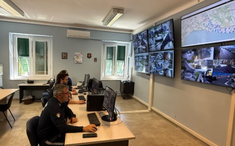 Inaugurata a Ventimiglia la nuova sala di videosorveglianza con 250 telecamere