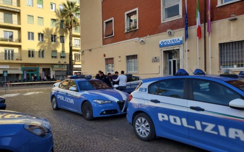 “Non mi vedrete mai più!”. Donna salvata dalla polizia a Ventimiglia dopo minacce di suicidio