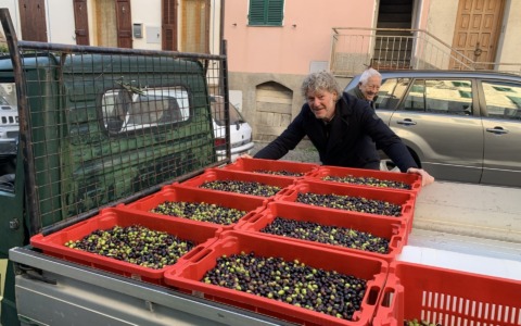 Oliver Kamien presenta un documentario sull’olio di montagna a Bajardo