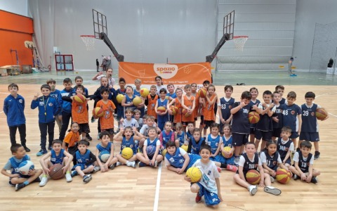 “Scoiattolandia” dell’Olimpia Basket al Mercato dei Fiori