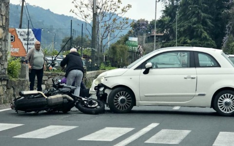 Scontro tra auto e moto a Dolceacqua