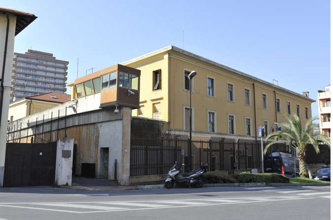 Tentativo di suicidio in carcere a Imperia: un detenuto salvato