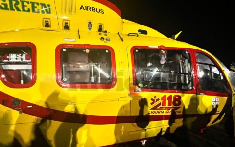 Tragedia a Sanremo: un 42enne gravemente ferito dopo una caduta da un terrazzo