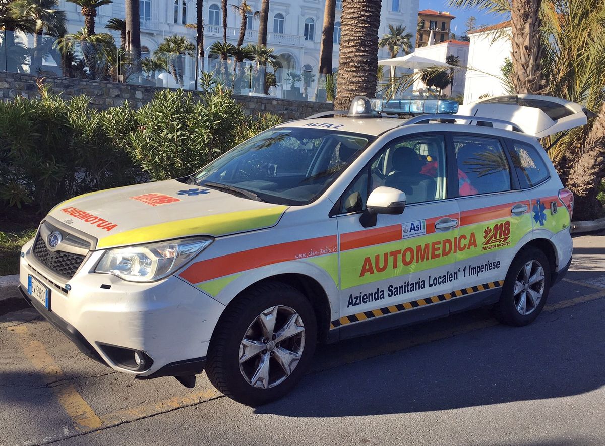 Un uomo di 60 anni ferito in un incidente motociclistico