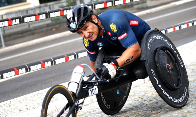 Alex Zanardi, il grande campione, è morto a 59 anni