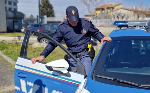 Furti in auto a Piazza Eroi: arrestato un 50enne