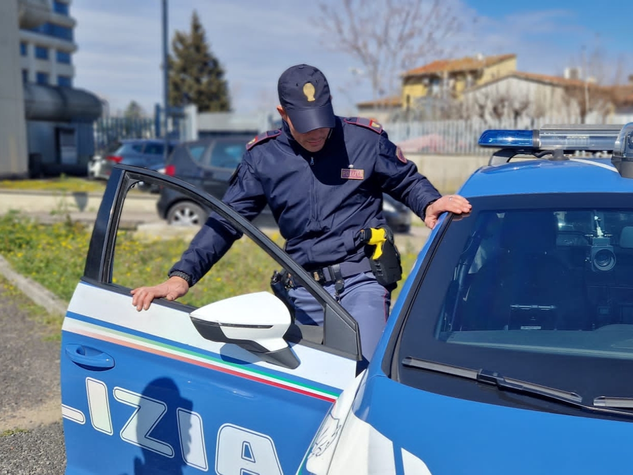 Furti in auto a Piazza Eroi: arrestato un 50enne