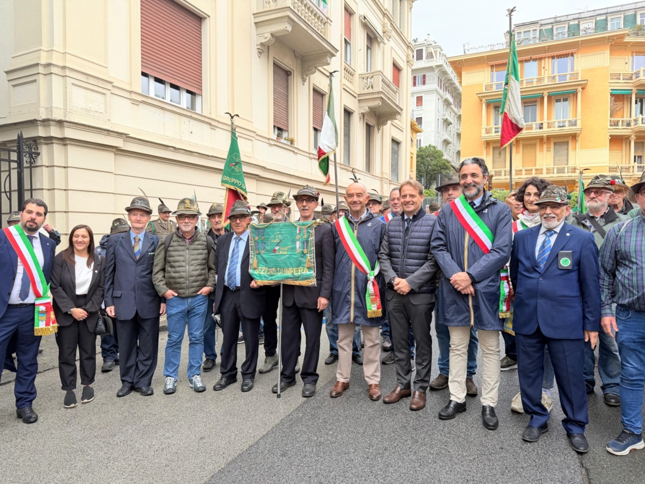 Gli Alpini di Imperia partecipano all’adunata di Genova