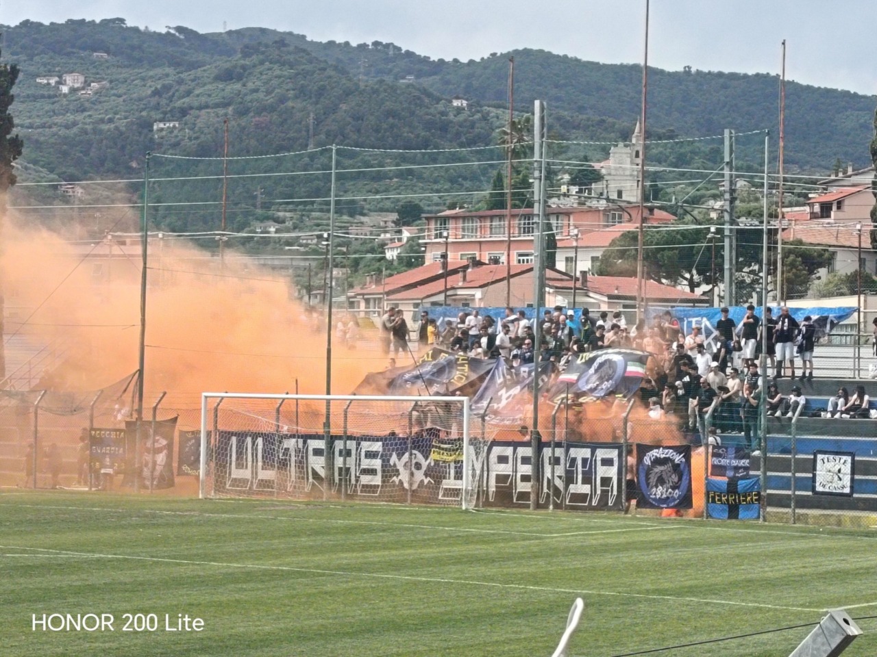 Imperia Calcio termina la stagione con una sconfitta, ma celebra la salvezza