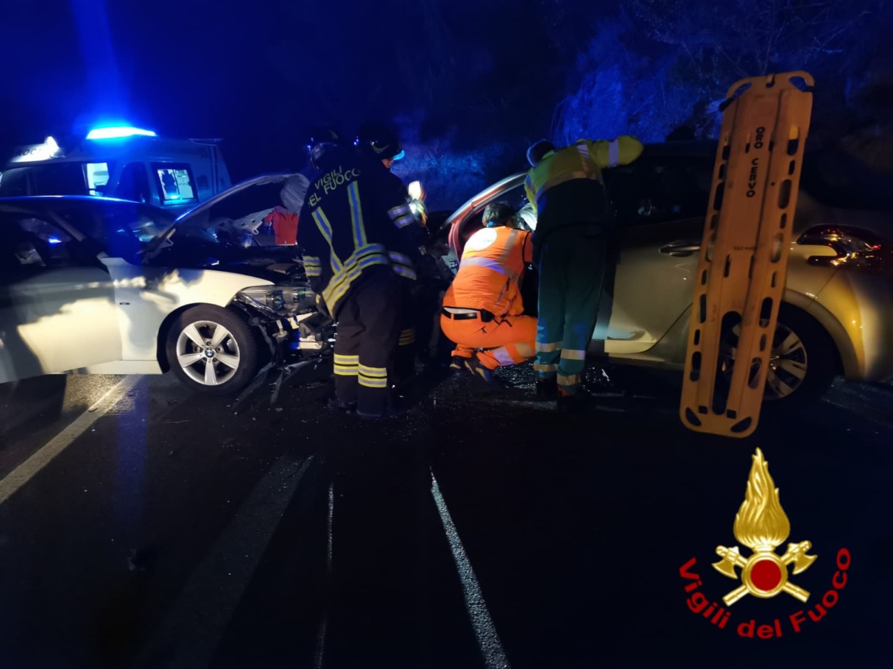 Incidente tra due vetture a Capo Berta: tre feriti