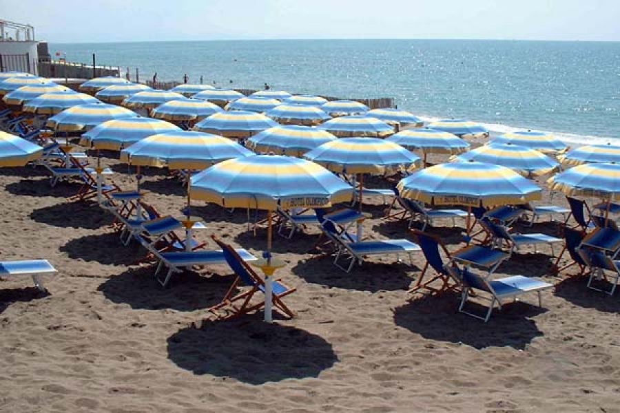 Liguria: si avviano i bandi per le concessioni balneari con avvertenze