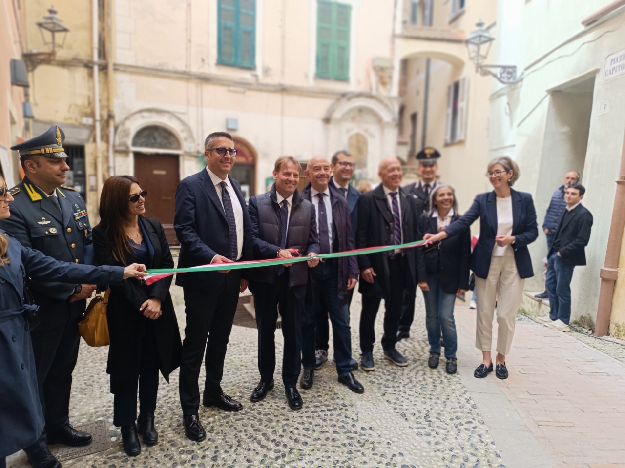 Nella Pigna inaugurati 31 alloggi di Arte