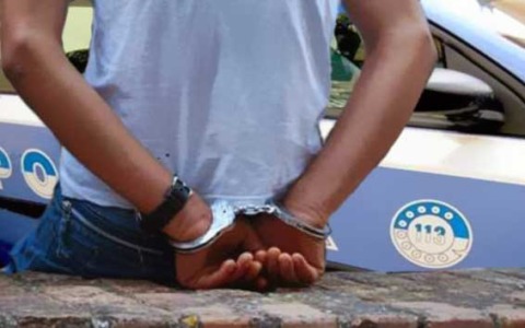 Quattro arresti per rapina a Ventimiglia: picchiato un connazionale