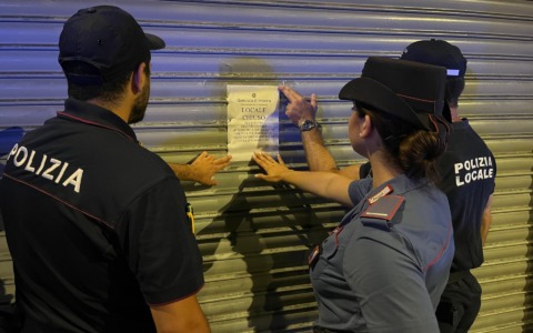 Questore sospende licenza di un bar per problemi di ordine pubblico