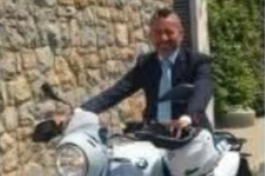 Stroncato da un malore il cassiere del Casinò Massimiliano “Massi” Parolini a 55 anni