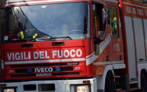 Un disabile cade con la carrozzina a Dolceacqua, intervento di 118 e vigili del fuoco