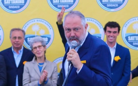 Aumenta la polemica tra l’amministrazione Baldassarre e l’opposizione su inviti a candidati non eletti