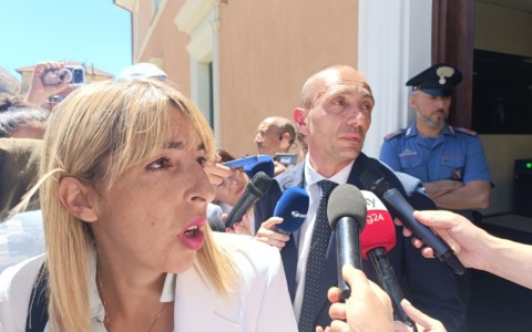 Iannuzzi si avvale della facoltà di non rispondere: «È sotto choc»