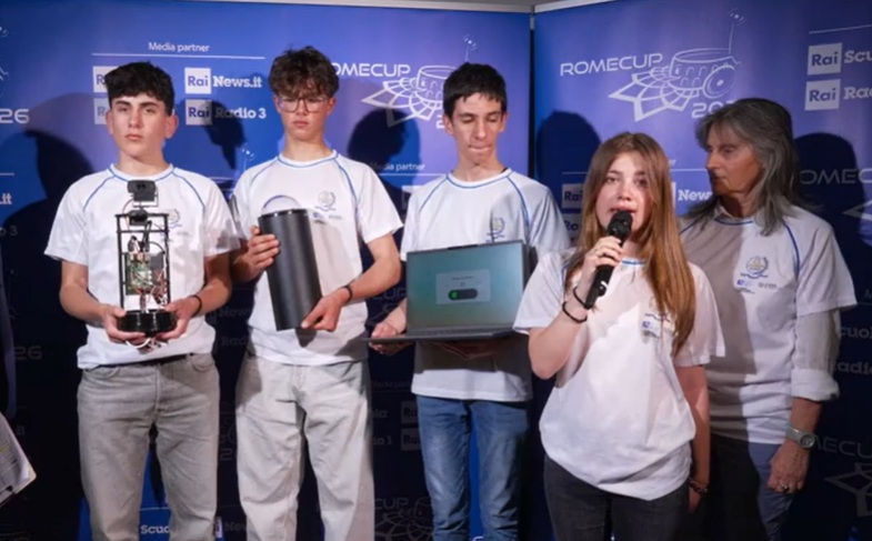 Il Liceo Cassini di Sanremo presenta Medu-Camera per il conteggio delle meduse