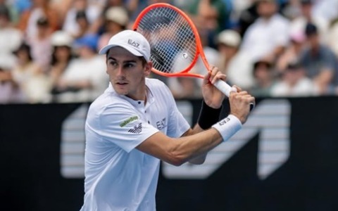 Matteo Arnaldi eliminato da Quentin Halys al primo turno di Wimbledon