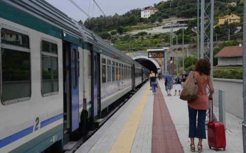 Potenziamento ferroviario in Liguria e provincia di Imperia per l’estate 2026