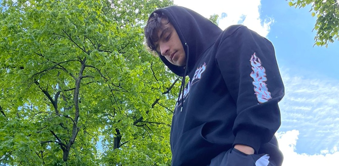 Samuel Montanari muore a 26 anni dopo una caduta in monopattino
