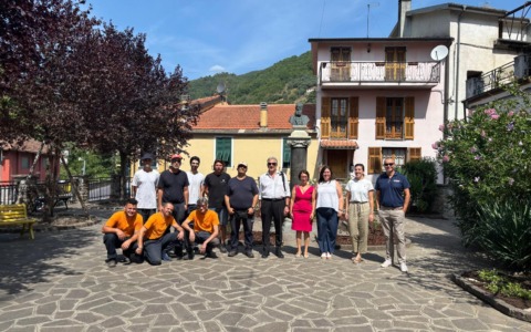 Corso per Giardiniere: gli allievi riqualificano Piazza Brunengo a Pieve di Teco