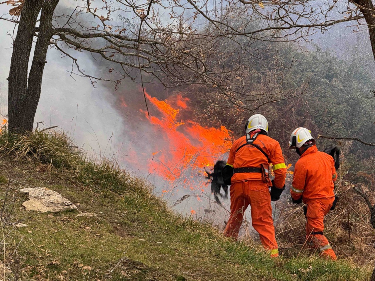 Da sabato scatta il divieto di accendere fuochi in campagna