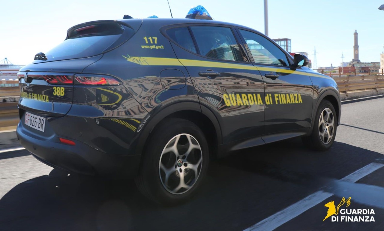 Marina di Imperia: operazione della Guardia di Finanza nella sede centrale