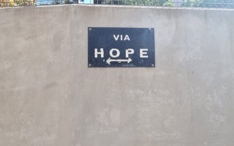 Omicidio sospetto a Sanremo: donna di 59 anni trovata morta in via Hope