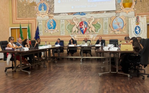 Scontro in aula al Consiglio comunale di Diano Marina