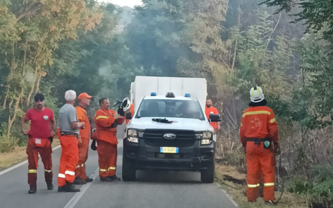 Volontari della Protezione Civile della Provincia di Imperia in Calabria per combattere gli incendi